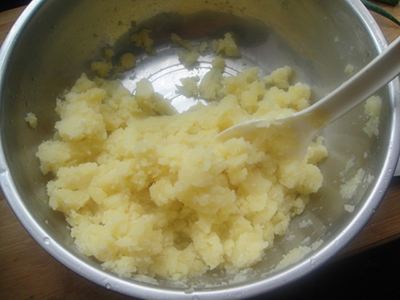 11个月宝宝食谱推荐：胡萝卜土豆泥