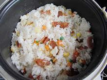 孕晚期食谱：腊肠土豆焖饭