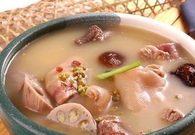 奶水少了吃什么能把奶水追回来-下奶食谱