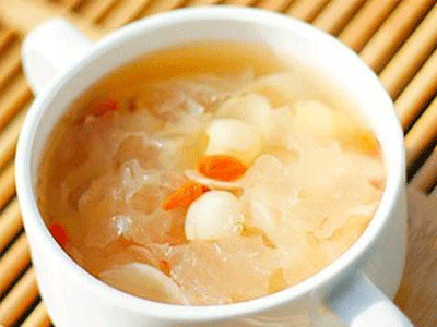 孕妇能喝银耳莲子汤银耳莲子汤的功效