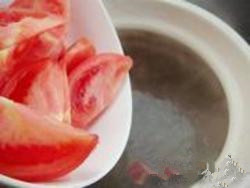 番茄莲藕排骨汤