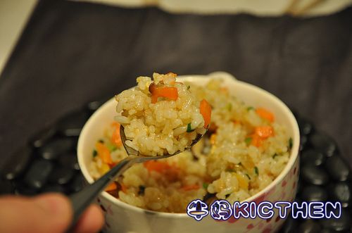 青蒜肉丁炒饭的做法
