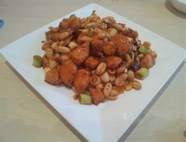 松子爆鸡丁