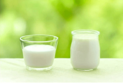 怀孕喝什么牛奶好酸奶pk纯牛奶