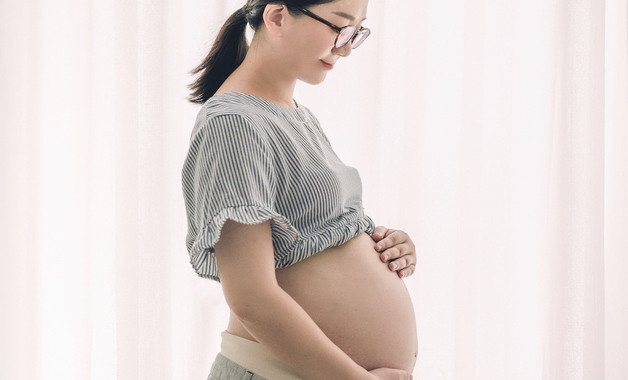 哪两种女性最容易生畸形儿