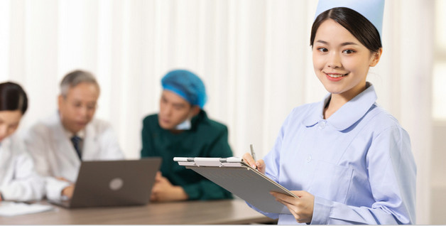 女人桑葚干泡水喝的功效