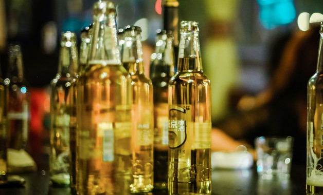 虾与葡萄酒能一起吃吗