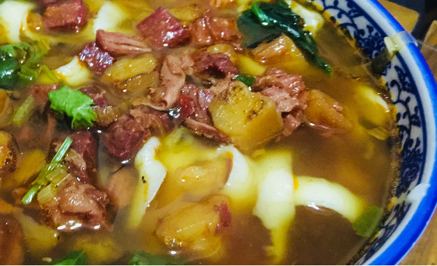 吃完牛肉不能喝八宝粥吗