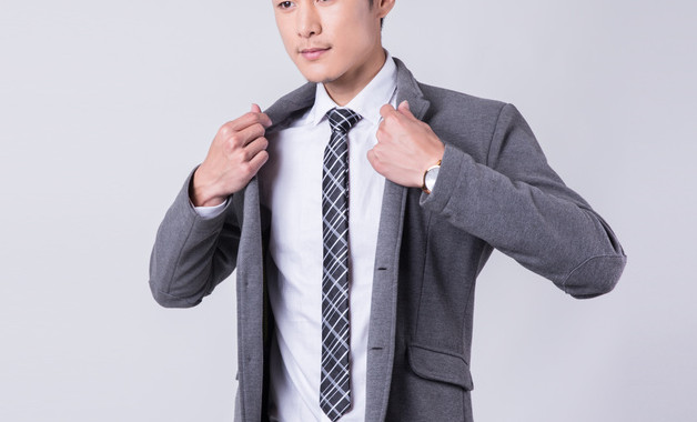 衣服上弄上了冰红茶怎么洗掉