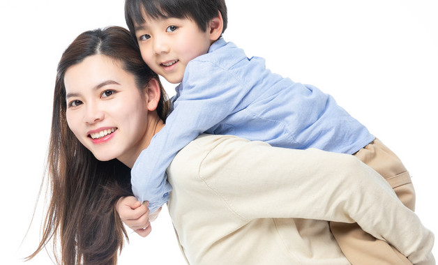 女童开衫毛衣怎么搭